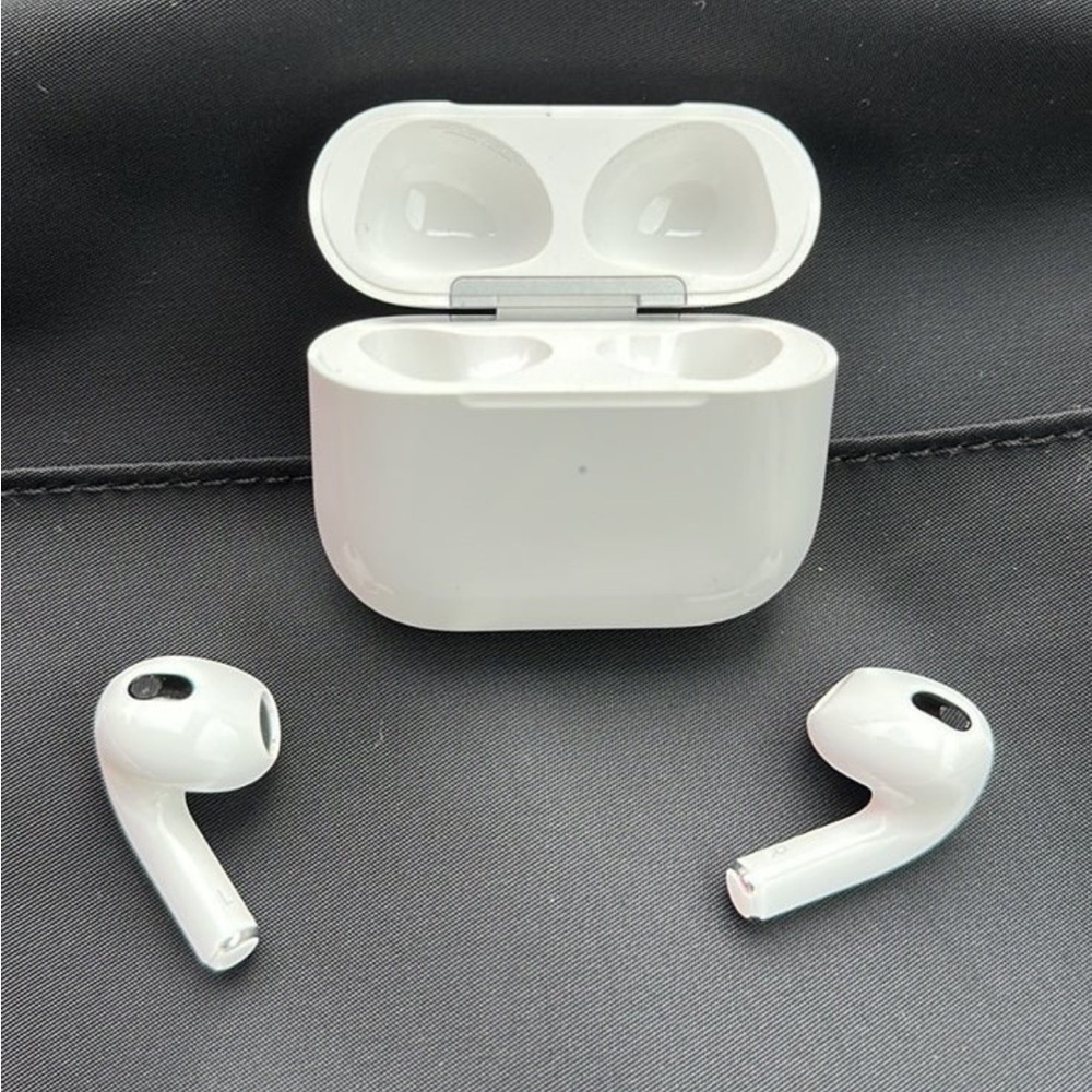 Apple AirPods 3rd Generation